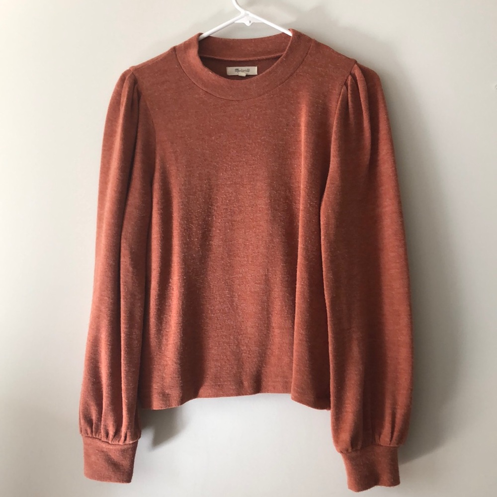 Coral Madewell sweater with puffy sleeves